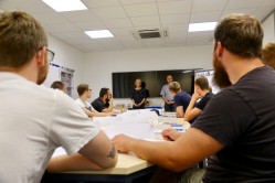 DSC06310_Botschafter im Blaumann